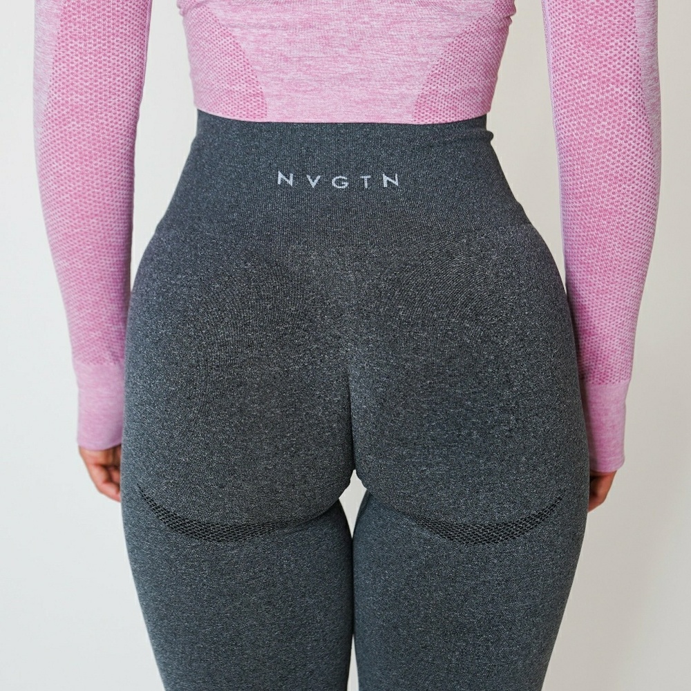 Nvgtn Black Speckled Sz Small